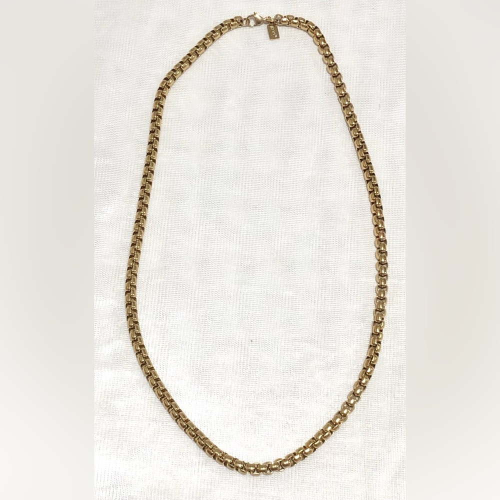 Luxurious Gold Box Chain Necklace
